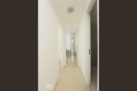 CORREDOR de apartamento para alugar com 2 quartos, 62m² em Passo da Areia, Porto Alegre