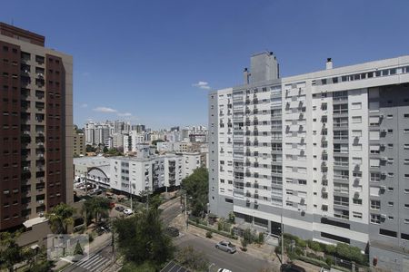 VISTA SALA de apartamento para alugar com 2 quartos, 62m² em Passo da Areia, Porto Alegre