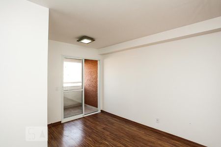 Sala de apartamento para alugar com 3 quartos, 59m² em Vila Rosália, Guarulhos