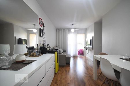 Sala de apartamento para alugar com 3 quartos, 69m² em Paraíso do Morumbi, São Paulo
