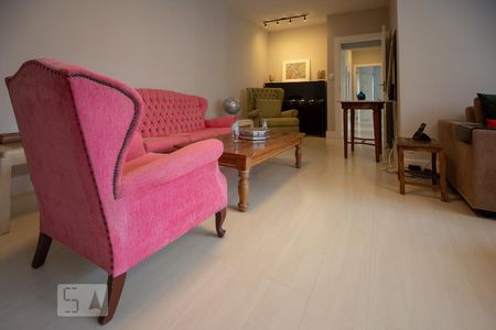 Sala de apartamento para alugar com 3 quartos, 123m² em Centro, Florianópolis