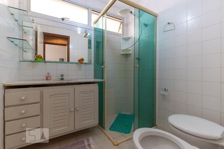 Banheiro de apartamento para alugar com 1 quarto, 60m² em Bosque, Campinas