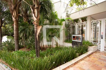 Apartamento para alugar com 72m², 2 quartos e 1 vaga Apartamento para alugar com 72m², 2 quartos e 1 vagaFACHADA