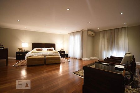 Apartamento à venda com 500m², 3 quartos e 6 vagasSuíte 3