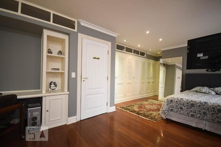 Apartamento à venda com 500m², 3 quartos e 6 vagasSuíte 2