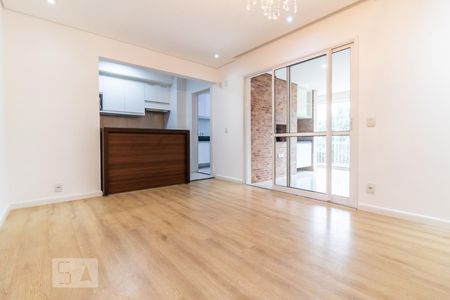 Sala de apartamento para alugar com 2 quartos, 79m² em Empresarial 18 do Forte, Barueri