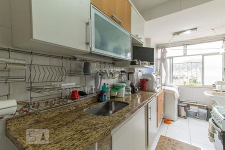 Apartamento à venda com 67m², 2 quartos e 1 vagaCozinha