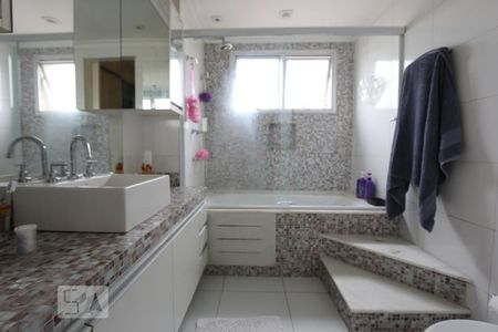 Apartamento à venda com 182m², 4 quartos e 3 vagassuite