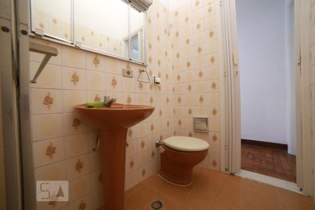 Banheiro de casa à venda com 2 quartos, 74m² em Vila Congonhas, São Paulo
