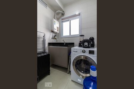 Apartamento para alugar com 74m², 2 quartos e 1 vagaÁrea de Serviço