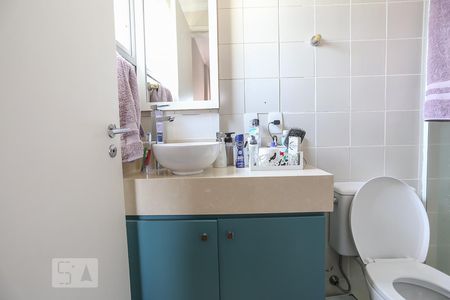 Apartamento para alugar com 74m², 2 quartos e 2 vagasBanheiro