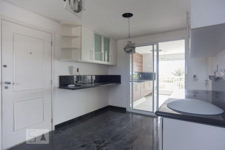 Apartamento para alugar com 174m², 3 quartos e 3 vagas Apartamento para alugar com 174m², 3 quartos e 3 vagasCozinha
