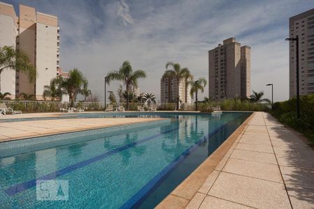 Apartamento para alugar com 174m², 3 quartos e 3 vagas Apartamento para alugar com 174m², 3 quartos e 3 vagasDependências do condominio - piscina