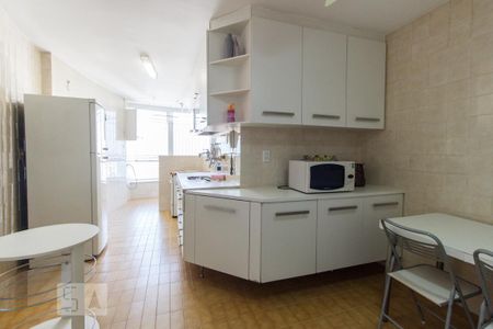 Apartamento para alugar com 87m², 2 quartos e 1 vaga Apartamento para alugar com 87m², 2 quartos e 1 vagaCozinha