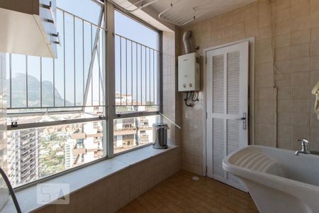 Apartamento para alugar com 87m², 2 quartos e 1 vaga Apartamento para alugar com 87m², 2 quartos e 1 vagaÁrea de Serviço