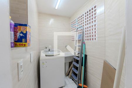 Apartamento à venda com 60m², 2 quartos e 1 vagaCozinha e Área de Serviço