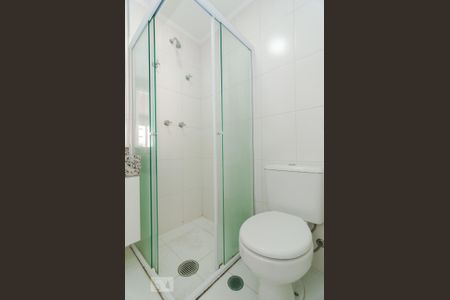 Banheiro de kitnet/studio para alugar com 1 quarto, 30m² em Centro, São Paulo