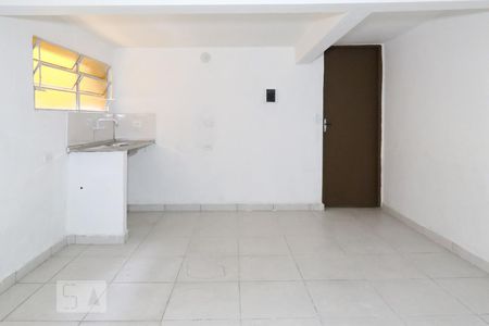 Quarto - cozinha de kitnet/studio para alugar com 1 quarto, 20m² em Parque Novo Mundo, São Paulo