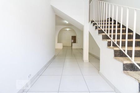 Sala  de casa à venda com 5 quartos, 250m² em Vila Canero, São Paulo