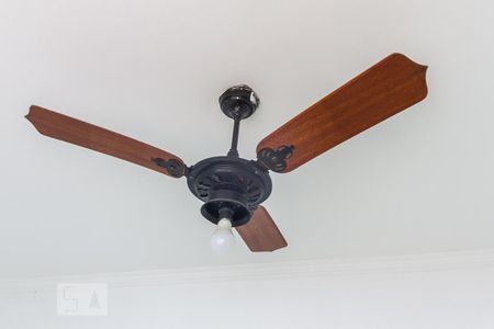 Quarto 2 - Ventilador de Teto  de casa à venda com 5 quartos, 250m² em Vila Canero, São Paulo