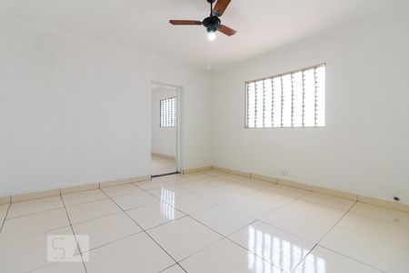 Quarto 1  de casa à venda com 5 quartos, 250m² em Vila Canero, São Paulo