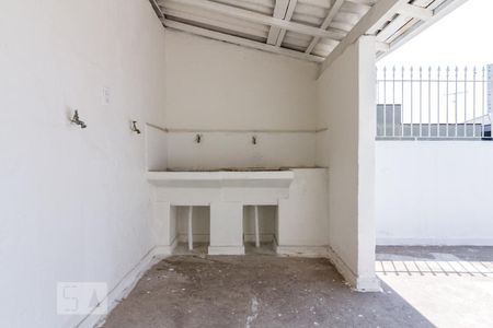 Casa à venda com 250m², 5 quartos e 1 vaga Casa à venda com 250m², 5 quartos e 1 vagaArea de Serviço