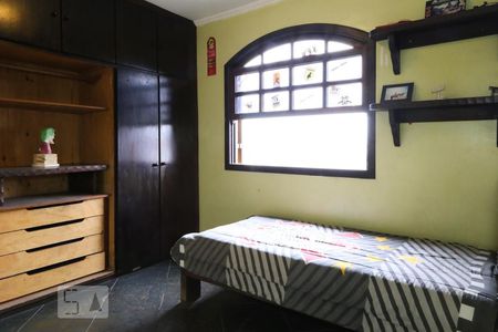 Quarto 2 de casa para alugar com 3 quartos, 200m² em Parque Novo Mundo, São Paulo