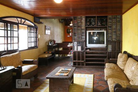 Casa à venda com 200m², 3 quartos e 3 vagasSala 2