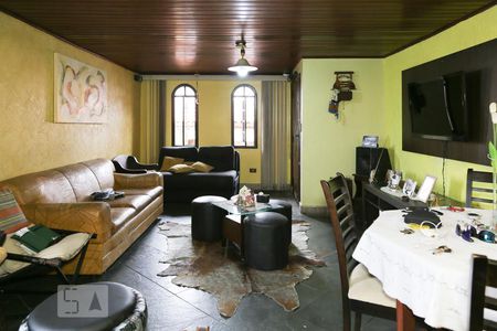 Sala 1 de casa para alugar com 3 quartos, 200m² em Parque Novo Mundo, São Paulo