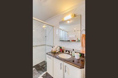 Apartamento para alugar com 175m², 3 quartos e 2 vagas Apartamento para alugar com 175m², 3 quartos e 2 vagasBanheiro