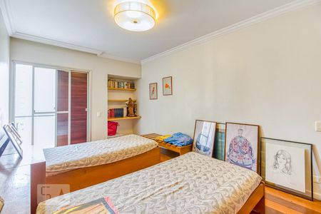Apartamento para alugar com 175m², 3 quartos e 2 vagas Apartamento para alugar com 175m², 3 quartos e 2 vagasSegundo dormitório