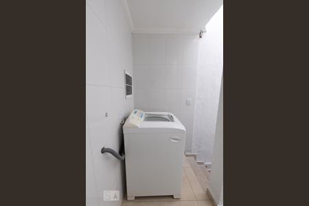 Casa para alugar com 80m², 2 quartos e 2 vagas Casa para alugar com 80m², 2 quartos e 2 vagasÁrea de Serviço