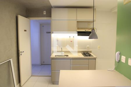 Cozinha e Área de Serviço de apartamento para alugar com 1 quarto, 38m² em Jardim Goiás, Goiânia