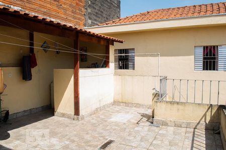 Casa para alugar com 200m², 3 quartos e 2 vagas Casa para alugar com 200m², 3 quartos e 2 vagasQUINTAL SUPERIOR