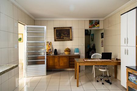 Casa para alugar com 200m², 3 quartos e 2 vagas Casa para alugar com 200m², 3 quartos e 2 vagasCOZINHA