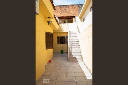 Casa para alugar com 200m², 3 quartos e 2 vagas Casa para alugar com 200m², 3 quartos e 2 vagasQUINTAL