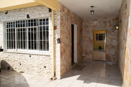 Casa para alugar com 200m², 3 quartos e 2 vagas Casa para alugar com 200m², 3 quartos e 2 vagasENTRADA