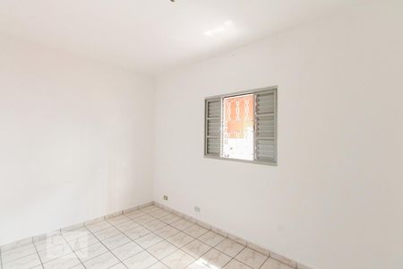 Quarto 1 de casa para alugar com 2 quartos, 60m² em Parque Tomas Saraiva , São Paulo