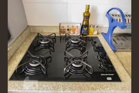 Fogão de apartamento para alugar com 1 quarto, 42m² em Parque Continental, Osasco