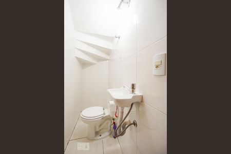 Lavabo de casa de condomínio para alugar com 2 quartos, 52m² em Penha de França, São Paulo