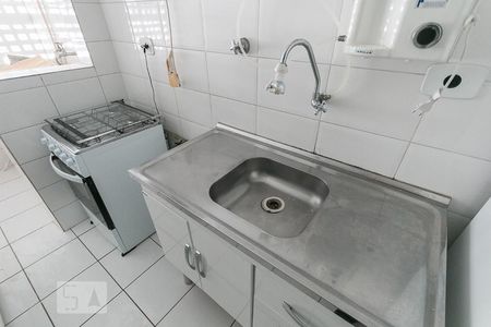Cozinha de kitnet/studio para alugar com 1 quarto, 30m² em Liberdade, São Paulo