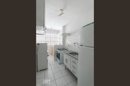 Cozinha de kitnet/studio para alugar com 1 quarto, 30m² em Liberdade, São Paulo