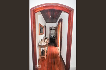 Sala - Corredor - Hall de Entrada de casa de condomínio à venda com 4 quartos, 483m² em Anil, Rio de Janeiro