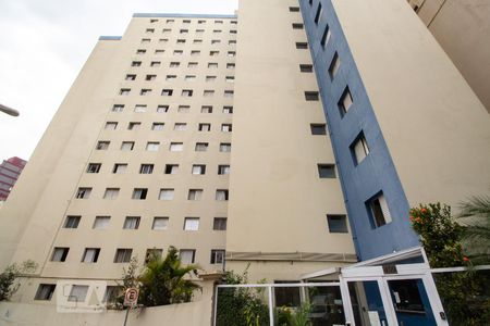 Studio para alugar com 20m², 1 quarto e sem vaga Studio para alugar com 20m², 1 quarto e sem vagaFachada