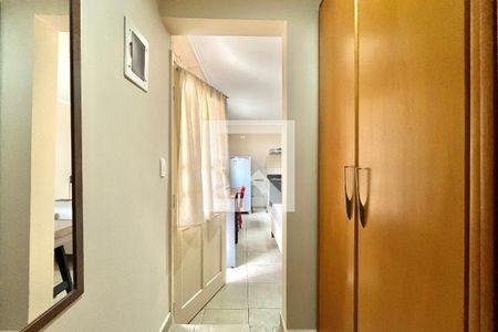 Closet de kitnet/studio para alugar com 1 quarto, 30m² em Mirandópolis, São Paulo