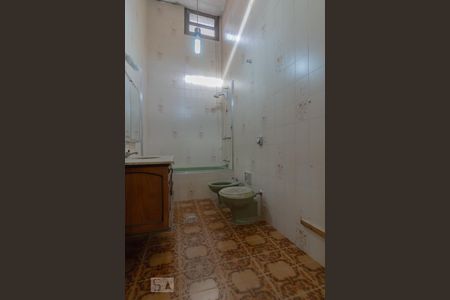 Casa à venda com 170m², 3 quartos e 3 vagasBanheiro Suíte