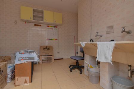 Casa à venda com 170m², 3 quartos e 3 vagasÁrea de serviço