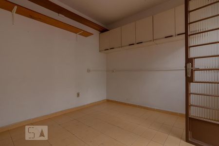 Casa à venda com 170m², 3 quartos e 3 vagasQuarto de serviço