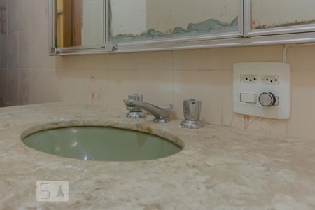 Casa à venda com 170m², 3 quartos e 3 vagasBanheiro Suíte