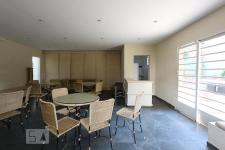 Apartamento para alugar com 52m², 2 quartos e 1 vagasalão de festas